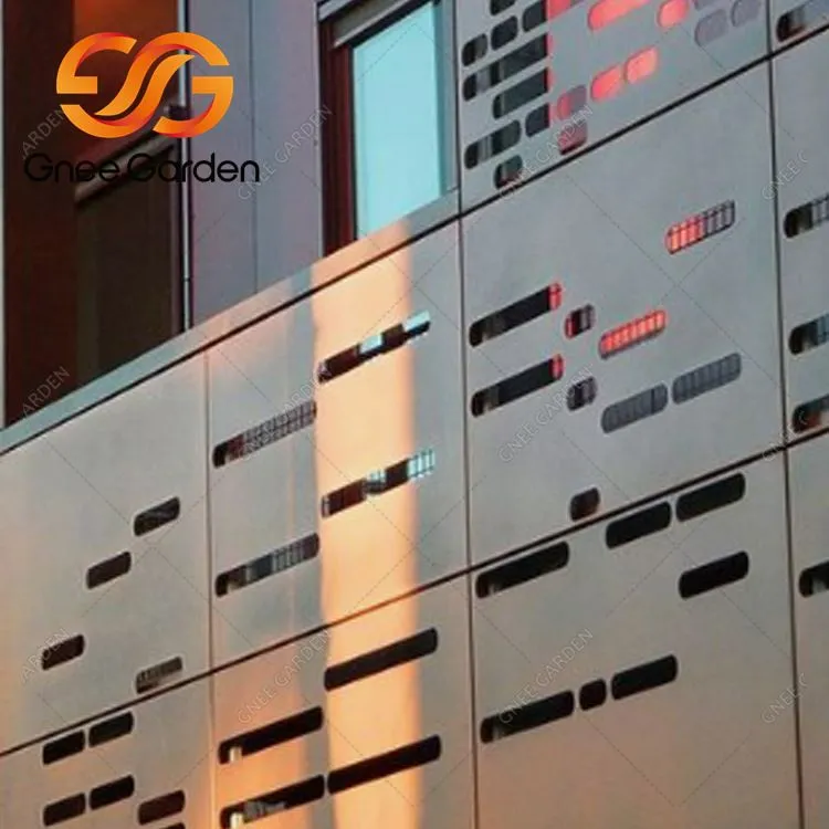 Framhlið úr bylgjupappa úr málmi