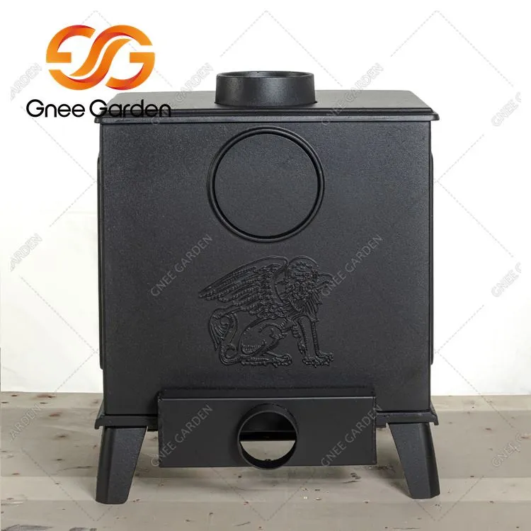 Viðarbrennandi eldstæði úr steypujárni inni og úti